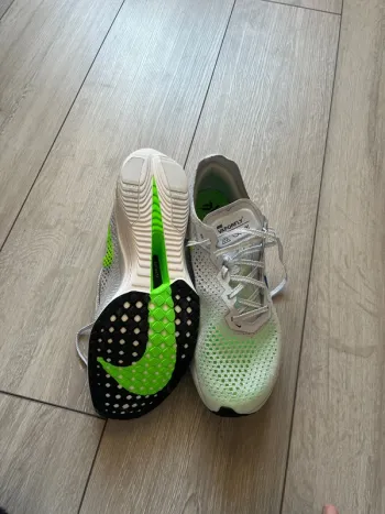 Brugt Nike Vaporfly 3 bike — billede 3 af 9