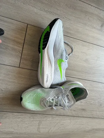 Brugt Nike Vaporfly 3 bike — billede 2 af 9