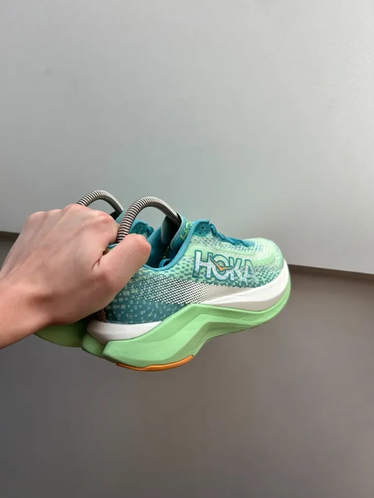Used Hoka Mach X bike — image 3 of 11