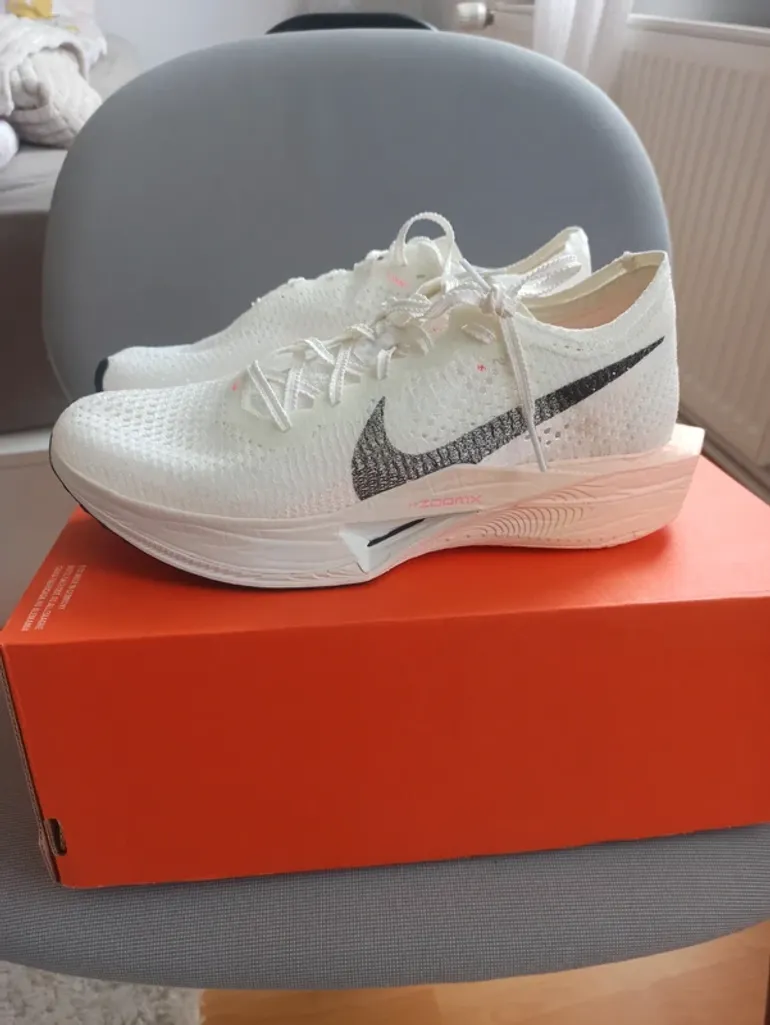 Used Lauf ZoomX Vaporfly 3 bike — image 10 of 10