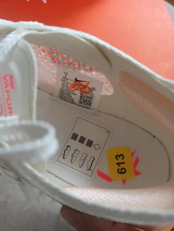 Used Lauf ZoomX Vaporfly 3 bike — image 4 of 10