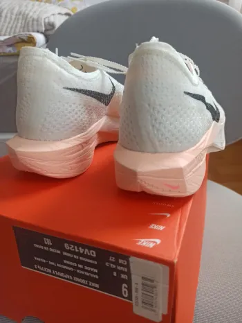 Used Lauf ZoomX Vaporfly 3 bike — image 2 of 10