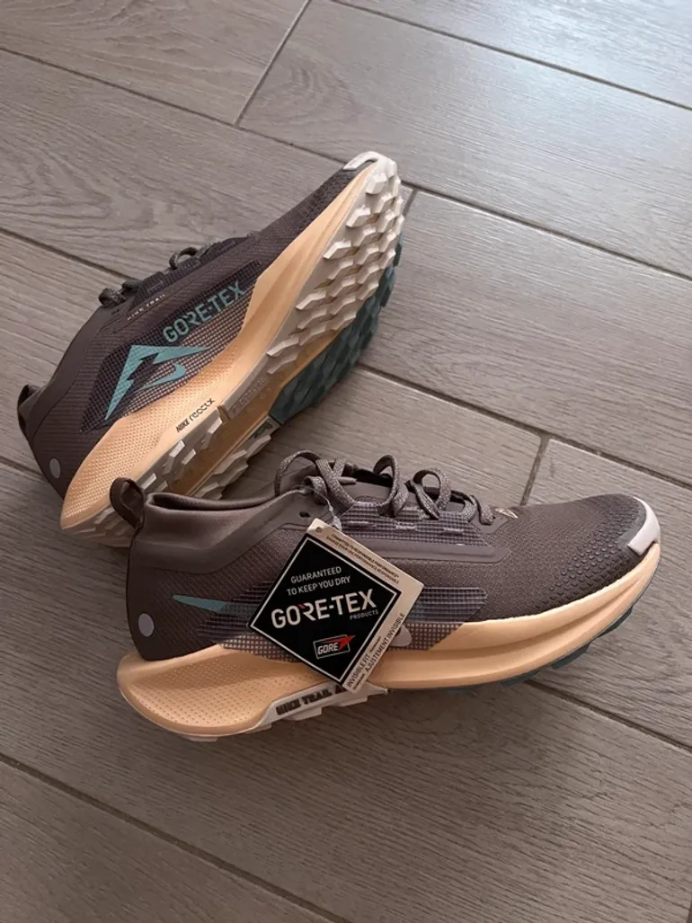 Pegasus Trail 5 Gore-Tex bike usato — immagine 3 di 6
