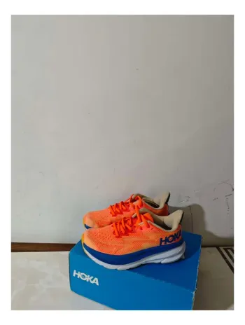 Used Orange Clifton 9 Running Shoes