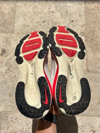Used Nike Vomero 18 bike — image 5 of 6