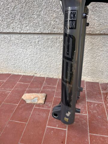 RockShox Zeb Ultimate Fork 2024 bike usato — immagine 8 di 15
