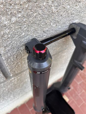 Brugt RockShox Zeb Ultimate Fork 2024 bike — billede 11 af 15