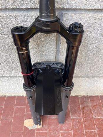 Brugt RockShox Zeb Ultimate Fork 2024 bike — billede 5 af 15