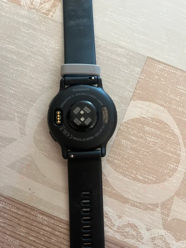 Used Garmin vívoactive 5 bike — image 4 of 5