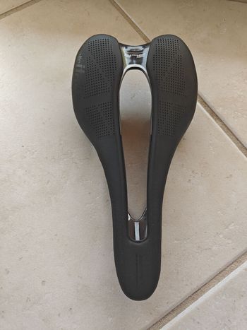 Używany Selle Italia SLR Boost Kit Carbonio 2025 Saddles & Seatposts
