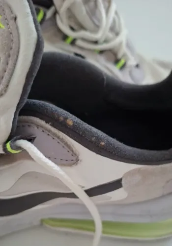 Używany Nike Air Max 270 React bike — zdjęcie 9 z 10