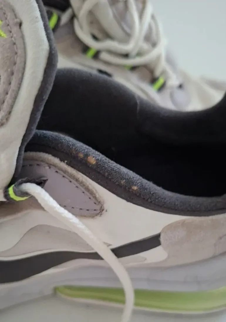 Używany Nike Air Max 270 React bike — zdjęcie 9 z 10