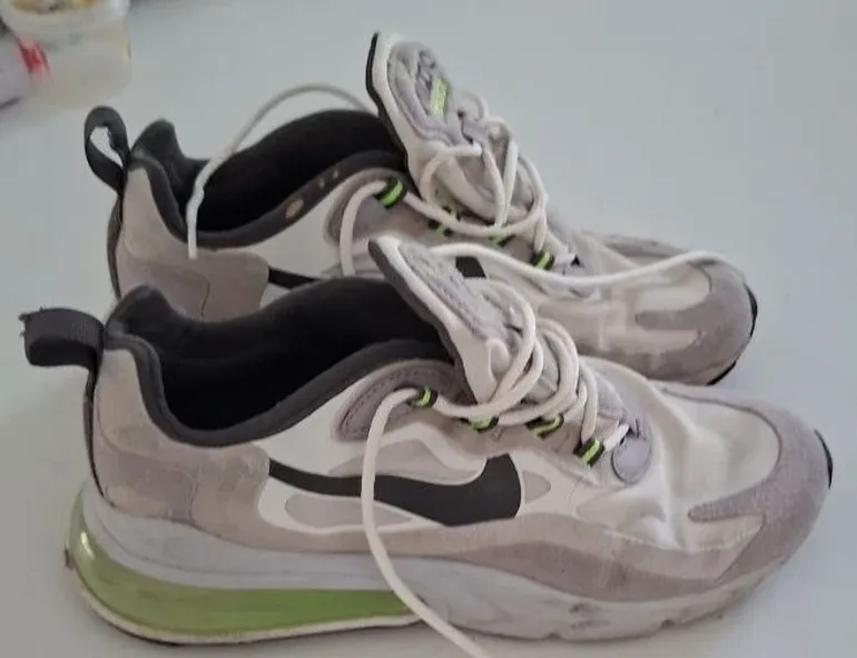 Używany Nike Air Max 270 React bike — zdjęcie 4 z 10