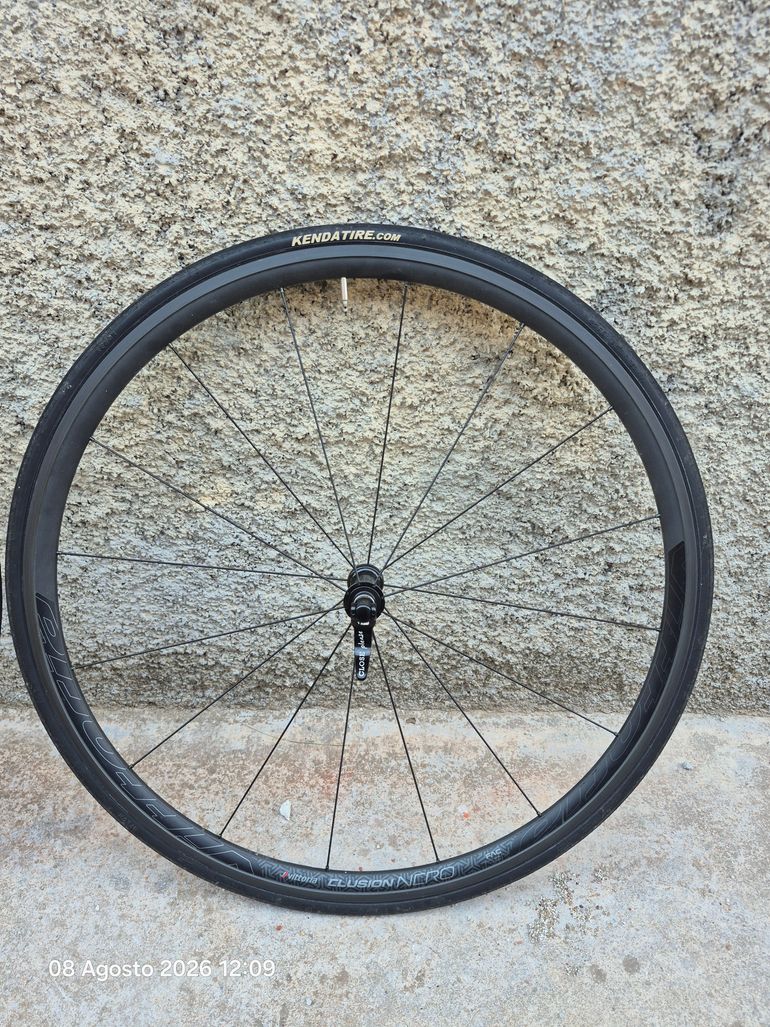 Brugt Vittoria Elusione Wheelset 2022 bike — billede 2 af 5