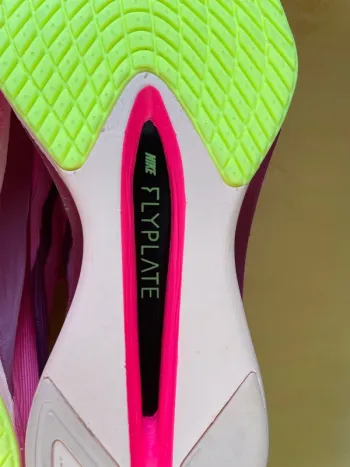 Used Nike Vaporfly Next% 4 bike — image 4 of 13