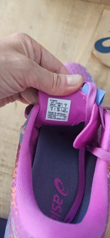 Used Asics Gel Noosa Tri 16 bike — image 3 of 10