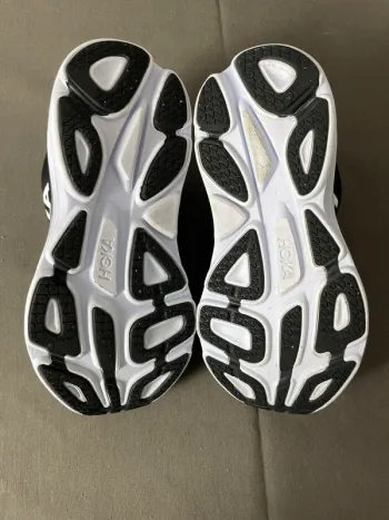 Hoka Bondi 8 bike usato — immagine 5 di 5