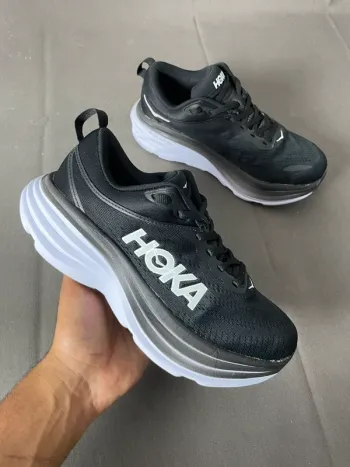 Hoka Bondi 8 Running Shoes usato