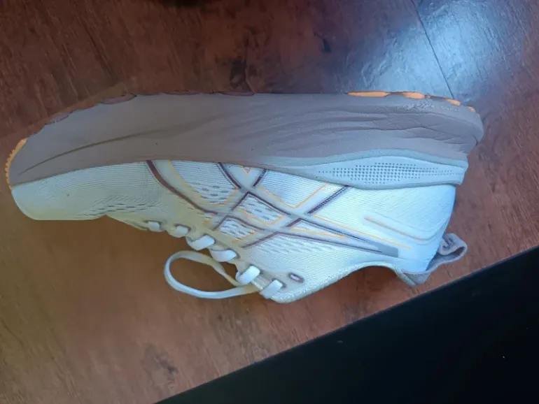 Used Asics Gel Kayano 32 bike — image 9 of 14