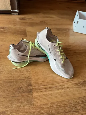Nike Vaporfly 4 bike d'occasion — image 8 sur 10
