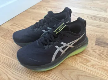 Gebrauchtes Asics Gel Nimbus 27 Running Shoes
