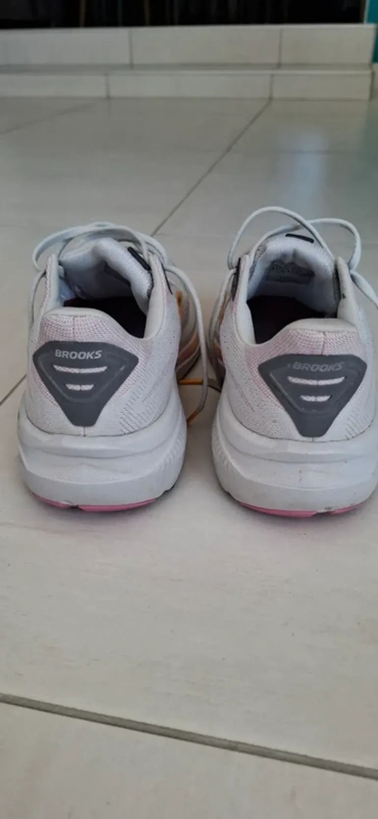 Used Brooks 17 bike — image 7 of 7
