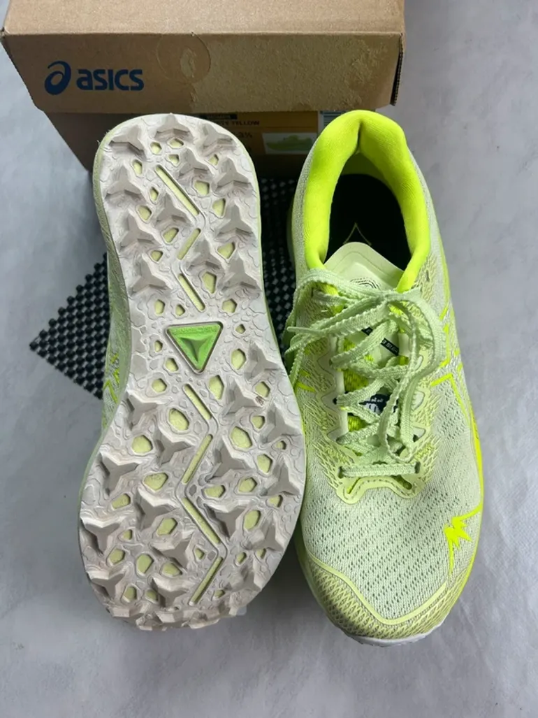 Used Asics Fujispeed 3 bike — image 5 of 6