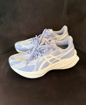 Used Asics Dynablast 5 Running Shoes