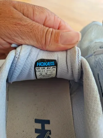Used Hoka Challenger 8 bike — image 6 of 7
