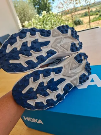 Used Hoka Challenger 8 bike — image 5 of 7