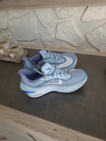 Used Nike Fly 6 / Zoom Fly 5 bike — image 2 of 3