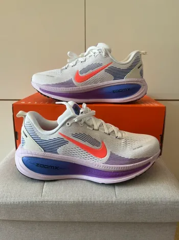 Tweedehands Nike Vomero 18 Running Shoes
