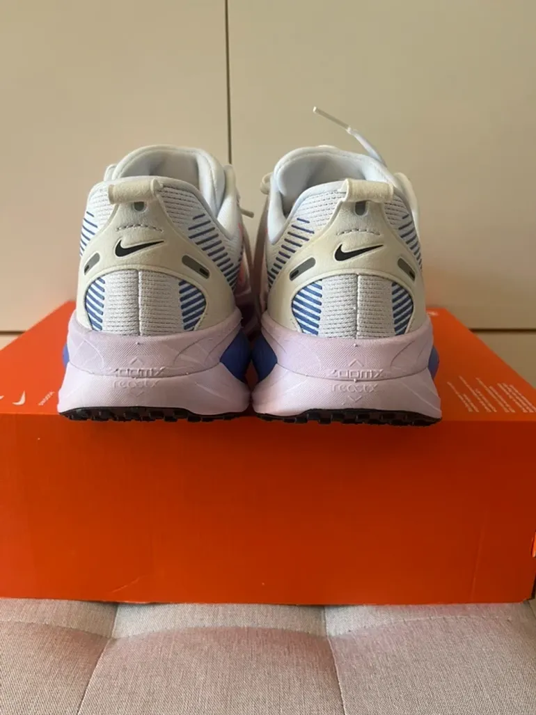 Použité Nike Vomero 18 bike — obrázek 3 z 6