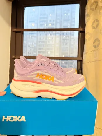 Used Hoka Bondi 9 Running Shoes
