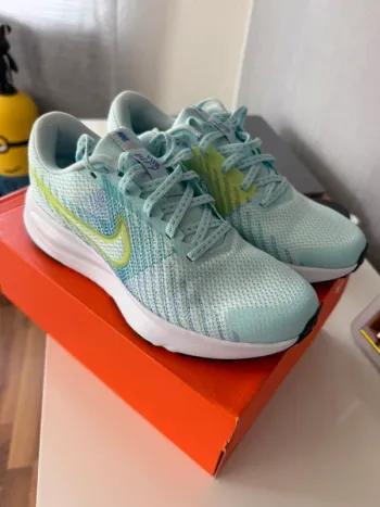 Käytetty Nike Run DEFY bike — kuva 6 / 8
