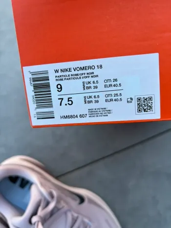 Used Nike Vomero 18 bike — image 7 of 7