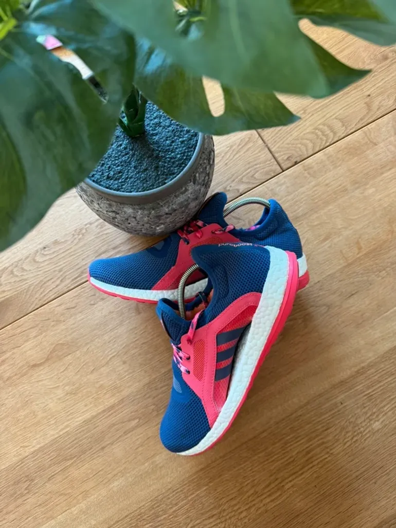 Tweedehands Adidas PureBOOST X bike — afbeelding 2 van 3