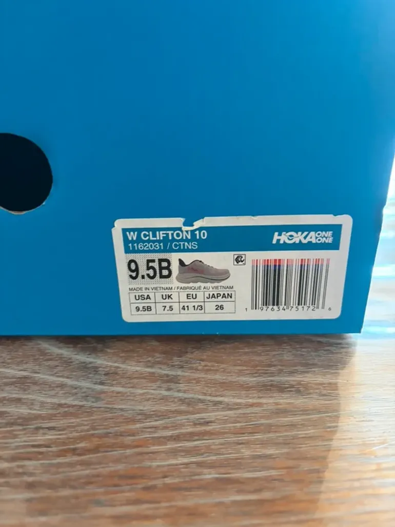 Used Hoka Running Shoes bike — image 4 of 6