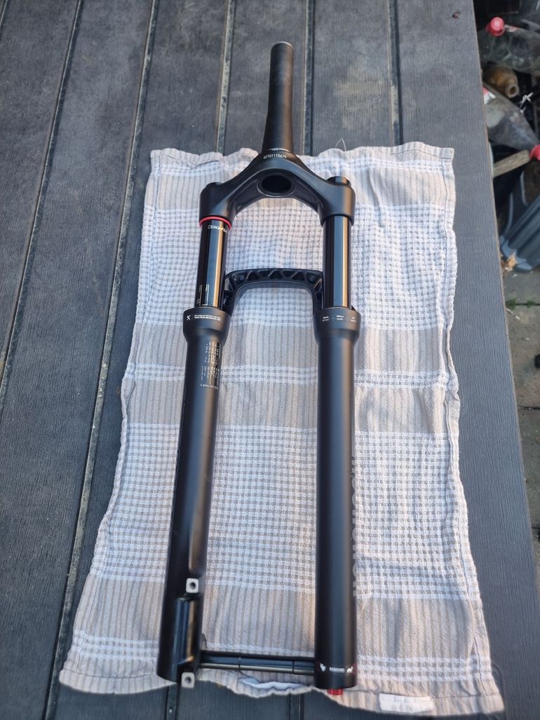 Brugt RockShox Recon Fork 2025 bike — billede 4 af 5