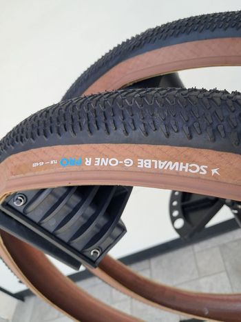 Použité Schwalbe G-One R Pro tlr 45-662 2026 Tyres & Tubes