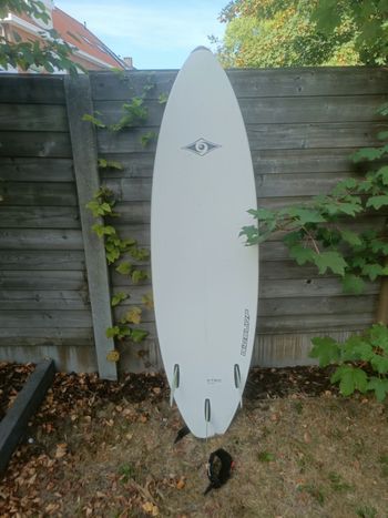 Used BIC surf Surfboard 2022 bike — image 2 of 4