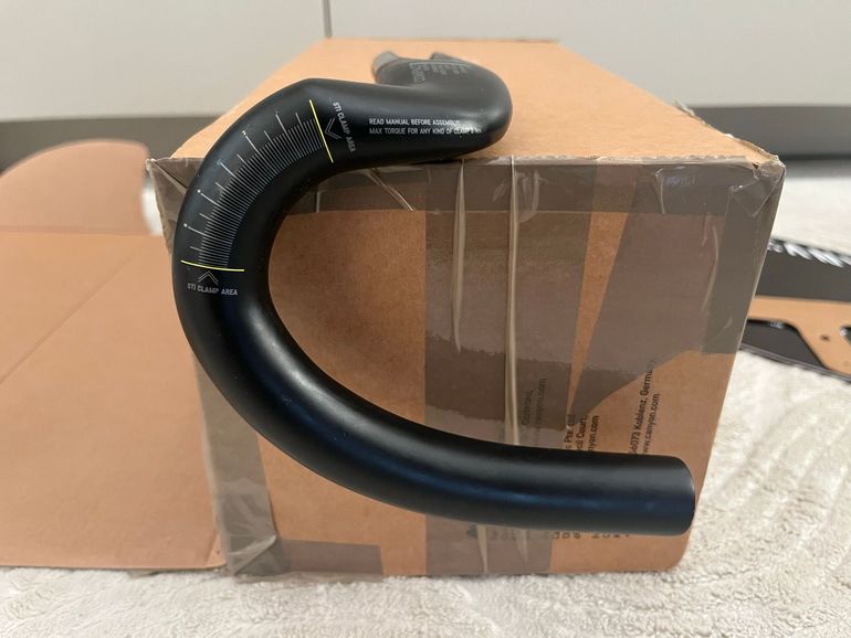 Used Canyon Compact Drops Handlebar 2026 bike — image 4 of 5