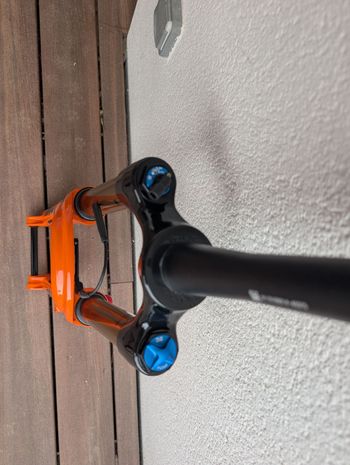 Fox 36 Factory Fork live bike usato — immagine 3 di 5