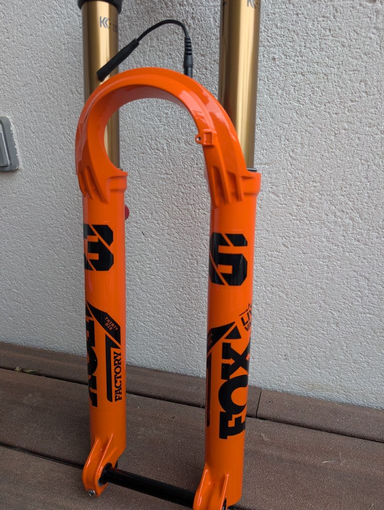 Fox 36 Factory Fork live bike usato — immagine 2 di 5