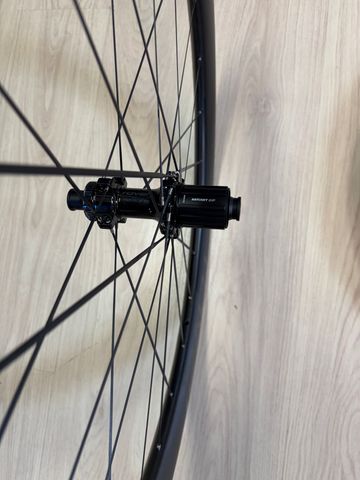 Gebrauchtes Roval Rapide CLX III Wheelset 2026 bike — Bild 7 von 7