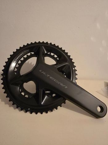 Używany Shimano Ultegra FC-R8100 Crankset Drivetrain & Pedals