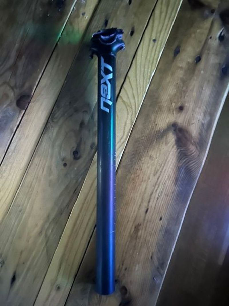 Used Race Face Next Carbon Seatpost 2022 Saddles & Seatposts