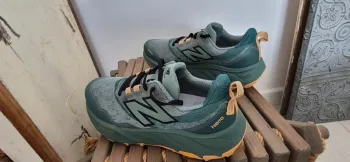 Used New Balance Hierro V8 bike — image 5 of 11