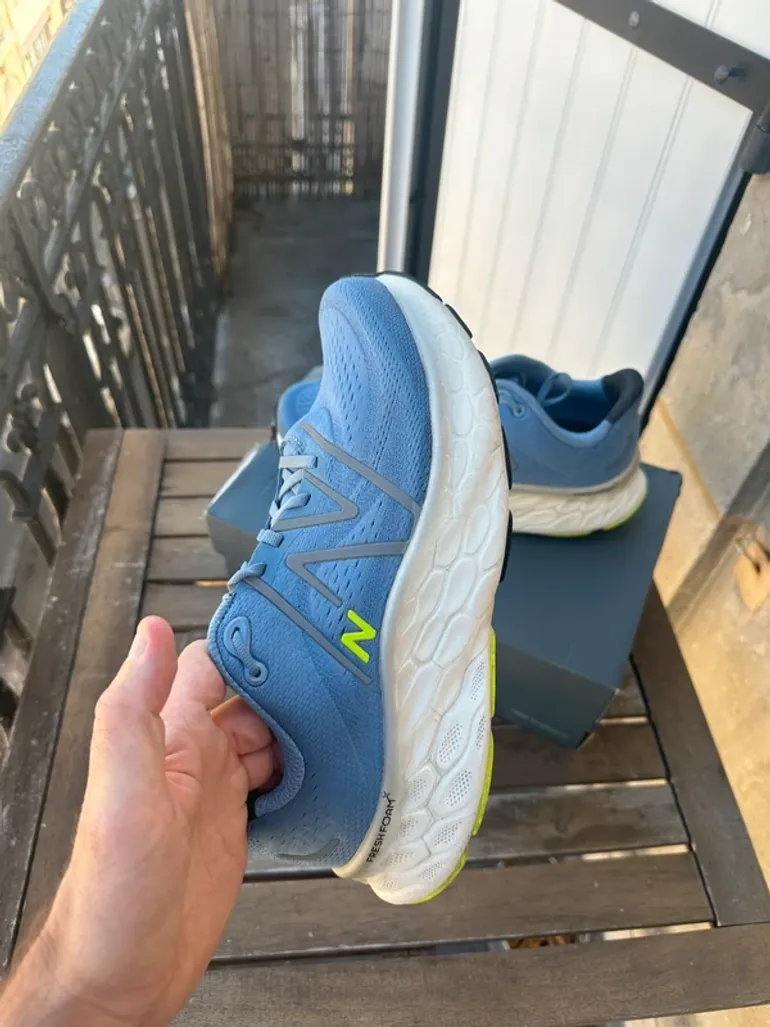 Used New Balance Fresh Foam X More v4 bike — image 2 of 7