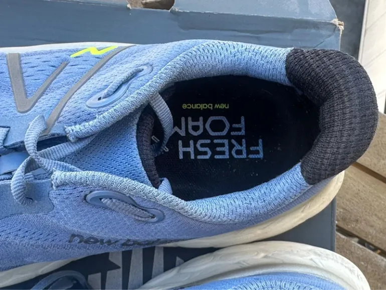 Used New Balance Fresh Foam X More v4 bike — image 7 of 7